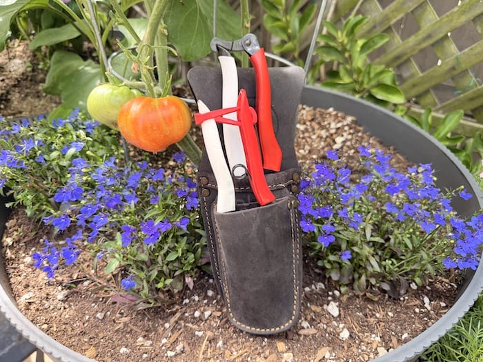 garden pruners