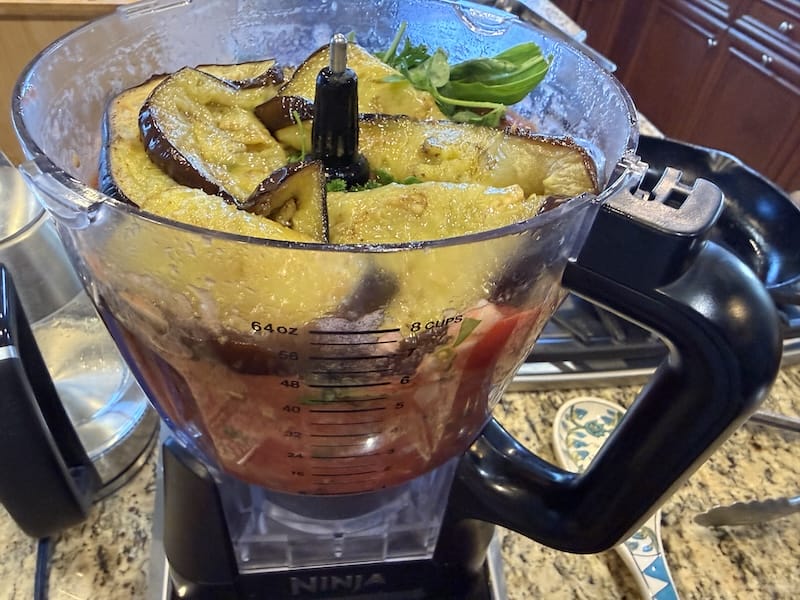 veggies in a blender